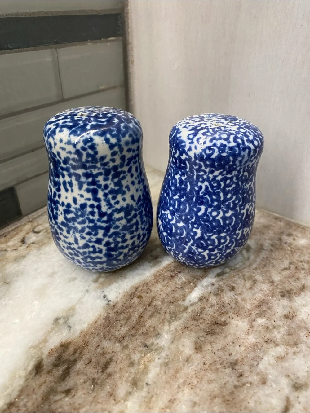 Vintage Blue Spongeware Ceramic Salt & Pepper Shakers Red Hearts Set